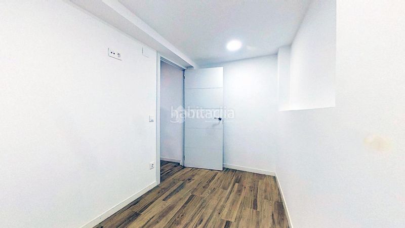 Foto 63f4fe5d-5a9b-496b-8c20-57fb4e7d6025. Local comercial a Carmel Barcelona