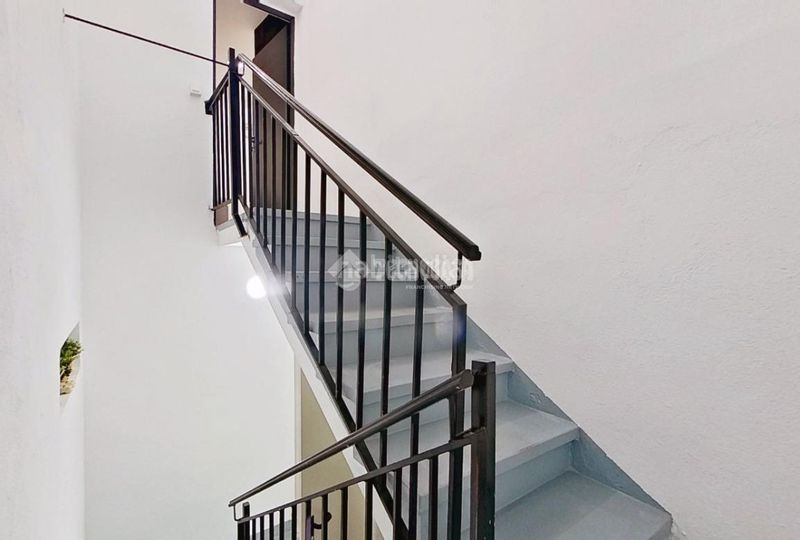 Foto a99d7a1a-b14e-49d0-b0ab-837c50b0c613. Local comercial a Carmel Barcelona