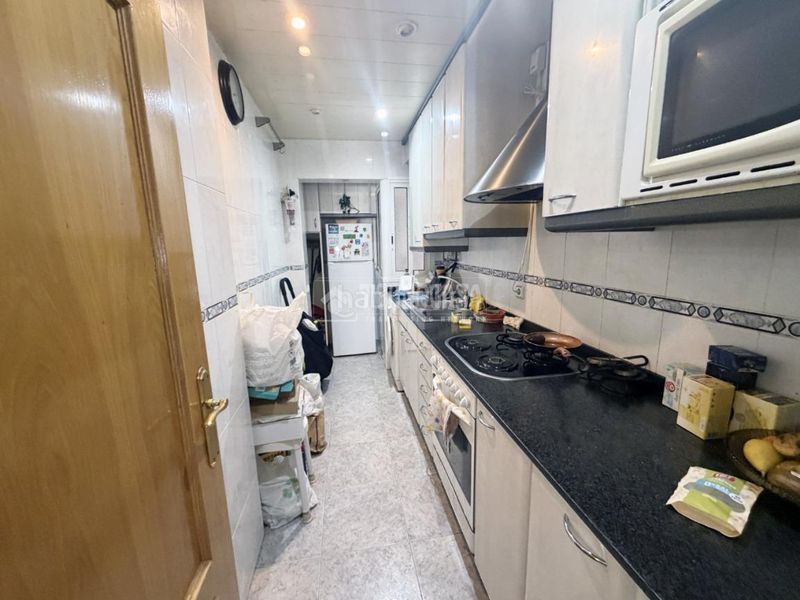 Foto e60569eb-5823-44aa-826d-34ce1f6d6813. Pis a Carmel Barcelona