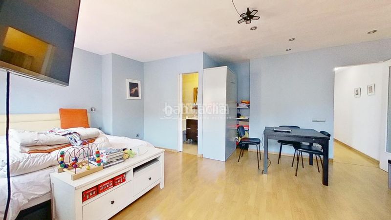 Foto d6d715dc-2558-4d55-be1e-e6b77d922548. Pis a Carmel Barcelona