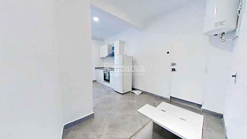 Foto 9deedf7a-084c-4798-83d7-9af81e213275. Estudi a Carmel Barcelona