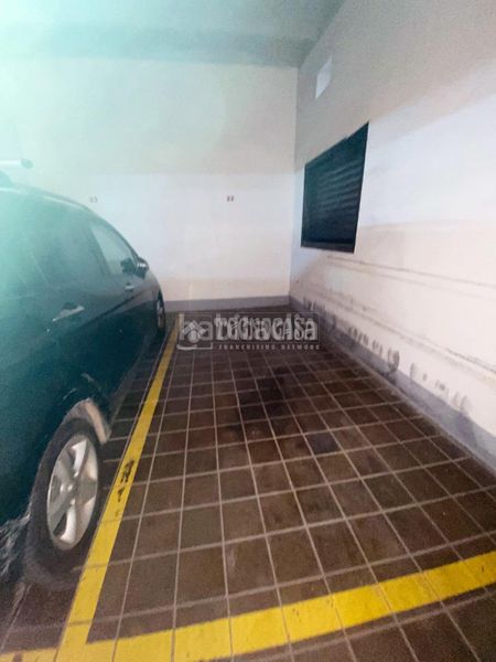 Foto a648f9ad-3683-439e-83e8-09fdb467d311. Aparcament cotxe a Putget - Farró Barcelona