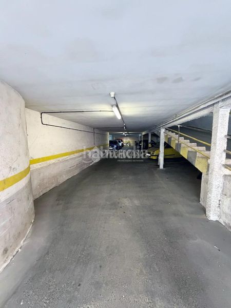 Foto 1fefe9b8-55f8-4703-b50c-6876f0de51c3. Aparcament cotxe a Vallcarca - Penitents Barcelona