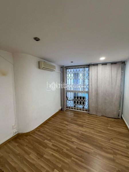 Foto 46f8d94f-1d06-47f5-b726-5383345cb4ec. Local comercial a Putget - Farró Barcelona