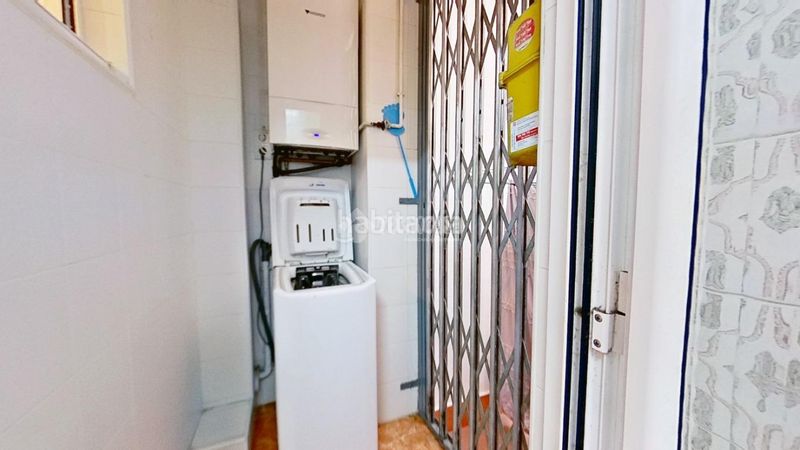 Foto 0ae8cc54-e9ce-4a15-8b65-cfaba78c7fd7. Pis amb calefacció a Carmel Barcelona