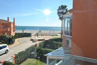 Casa a Alcorrín. Primerísima línea de playa, semi adosado de esquina único de 4 d