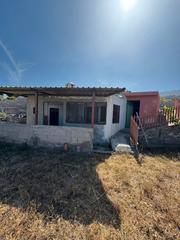 Masia a Calle vistas 86. En venta – finca rústica con construcción, cueva y vistas espect