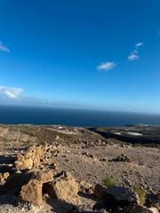 Finca rústica a Camino de la iglesia vieja 1. Venta de terreno rústico con cuevas y magníficas vistas al mar e