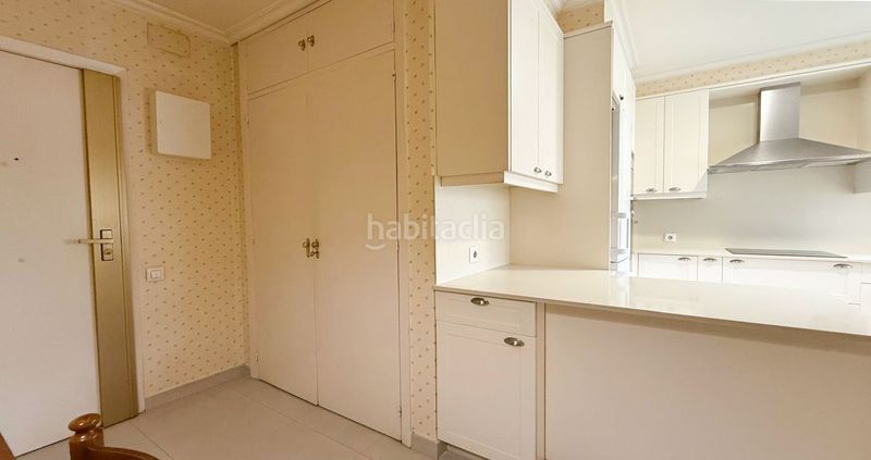 Foto 2c5f7ef3-3f2d-4c4c-902c-272be8702b02. Pis amb calefacció aparcament a Berbés - Peritos Vigo