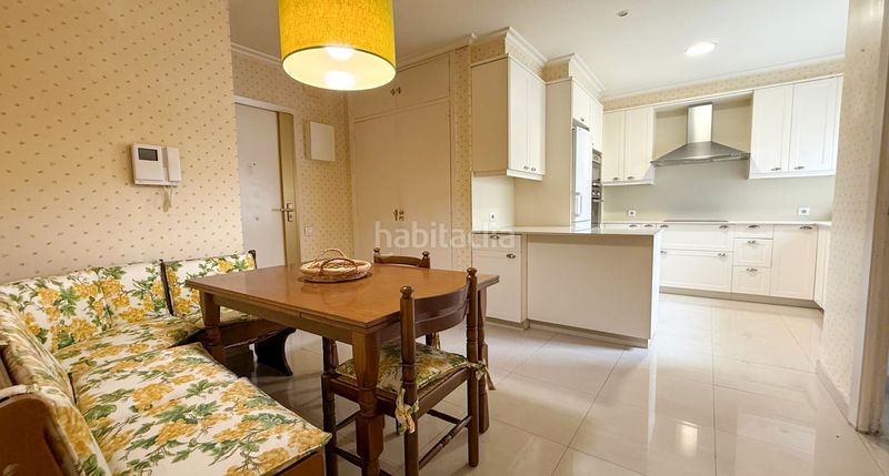 Foto 30385e56-a347-4005-90a2-e49bcc783406. Pis amb calefacció aparcament a Berbés - Peritos Vigo