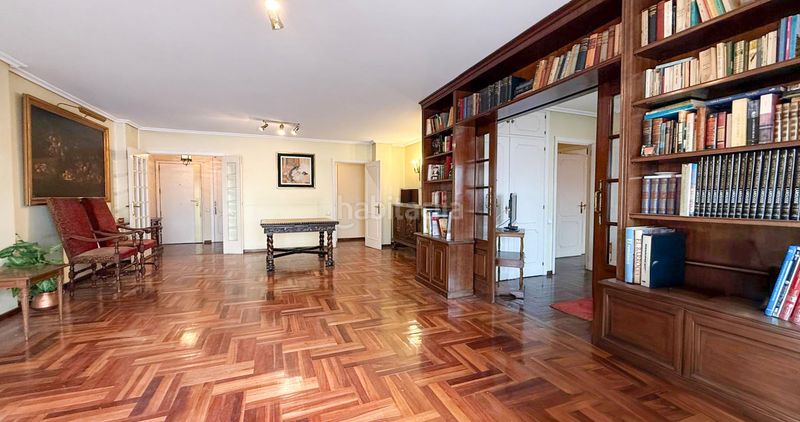 Foto d77f91db-ad36-4fee-b6e9-9e320b37ded6. Pis amb calefacció aparcament a Berbés - Peritos Vigo