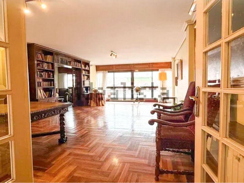 Foto 1dac4ae7-aa00-4404-b7c1-f1787b48ed38. Piso en Berbés - Peritos Vigo