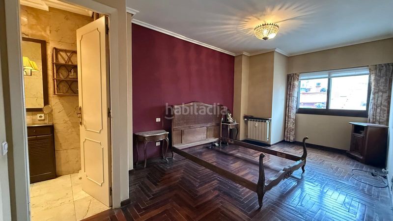 Foto 321e4046-d2d2-49c7-a20f-f555f29379d3. Piso en Berbés - Peritos Vigo