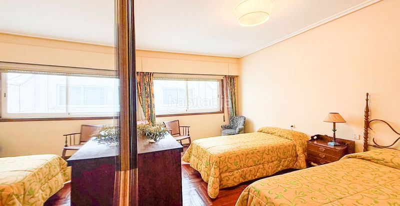 Foto 40c4505d-ab38-4436-8fde-cf17bbbf34ed. Piso en Berbés - Peritos Vigo