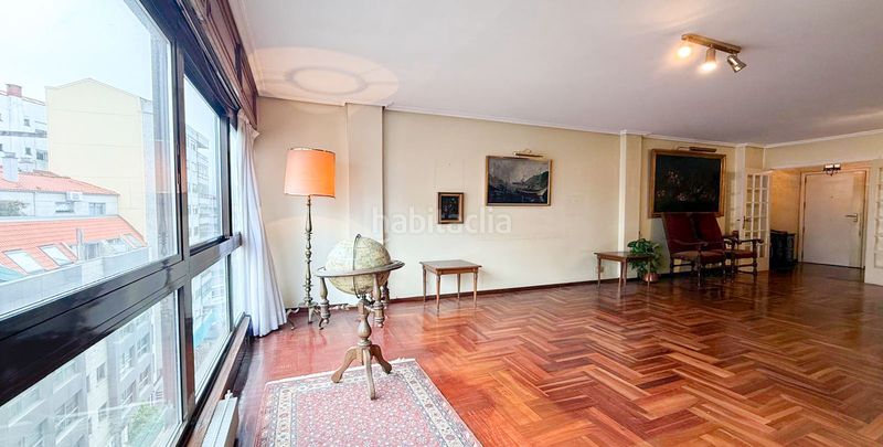 Foto 46f54f63-0a60-4cbe-8769-f0ec27f1d749. Piso en Berbés - Peritos Vigo