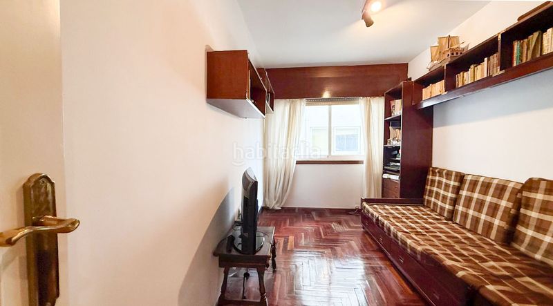 Foto 6d286488-ad6c-41fc-a5e1-84ea71760f0f. Piso en Berbés - Peritos Vigo