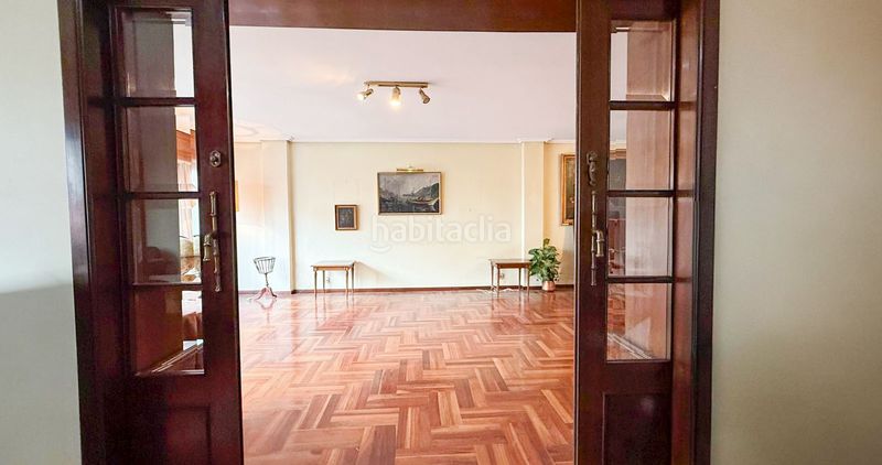 Foto 7ae912f8-ab5e-4d07-842a-6a8552283859. Piso en Berbés - Peritos Vigo