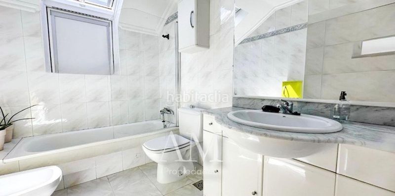 Foto 00d86f49-12b6-4aed-911e-9b68343033cf. Duplex con riscaldamento parcheggio piscina in Nigrán centro Nigrán