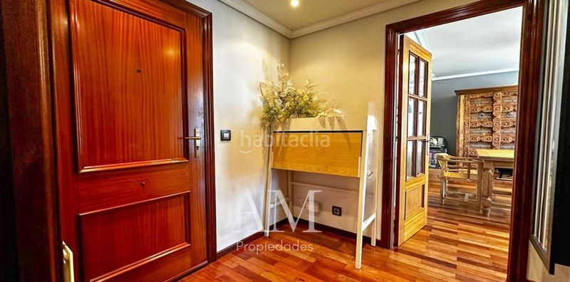 Foto 11c75bba-03d4-49a8-bc71-2440b9daeb15. Duplex con riscaldamento parcheggio piscina in Nigrán centro Nigrán