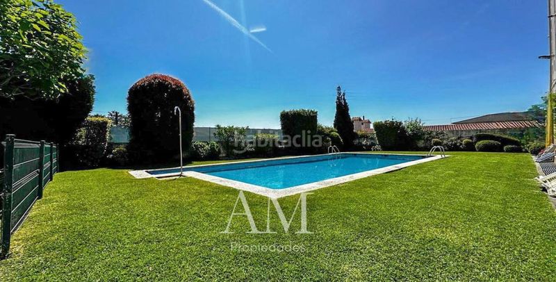 Foto 33924503-c531-4e2c-aa6c-95f34bb7760b. Duplex con riscaldamento parcheggio piscina in Nigrán centro Nigrán