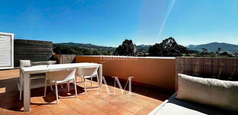 Foto a879d619-6b88-41c4-a9a8-ee6802cee048. Duplex con riscaldamento parcheggio piscina in Nigrán centro Nigrán