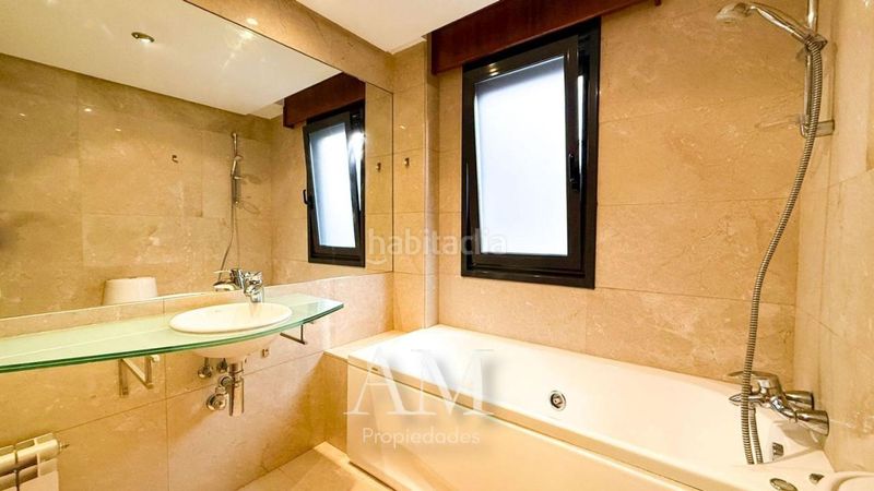 Foto 0f37eb38-8a52-441f-bc26-7ded36747034. Piso en Plaza España - Corte Inglés Vigo