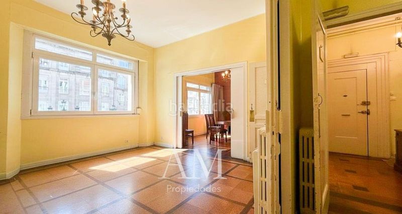 Foto 5b9bdeed-bd5b-45ce-9148-0d196bbb6e4f. Piso en Plaza España - Corte Inglés Vigo