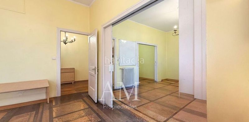 Foto ac1d3422-19be-46ee-895c-148379a3b7c0. Piso en Plaza España - Corte Inglés Vigo