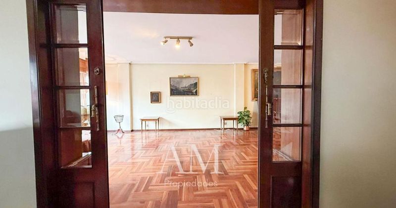 Foto c4747572-6893-402f-b6d4-a48da862357f. Piso en Berbés - Peritos Vigo