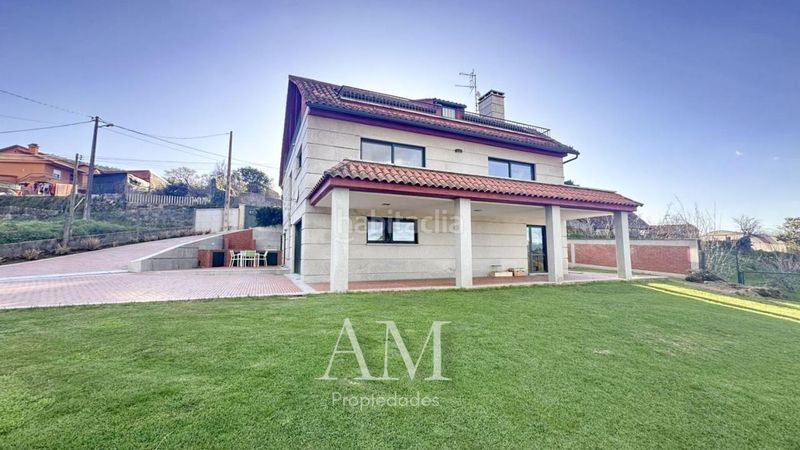 Foto d4e8fdef-34f9-4700-81e9-a8f70c474c75. Chalet en Gondomar