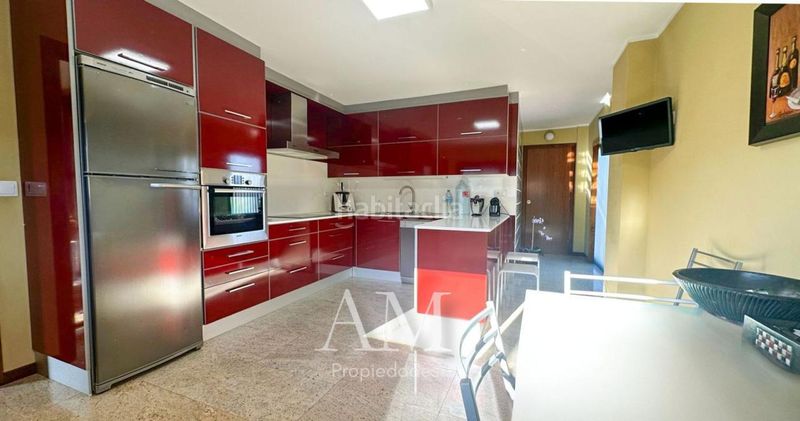 Foto e7050ddd-d9fc-4851-bce2-a25294db6ffe. Chalet en Gondomar