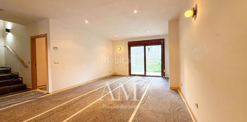 Foto f1e82c6a-1261-4fbd-b399-f012c5918b17. Chalet en Teis Vigo