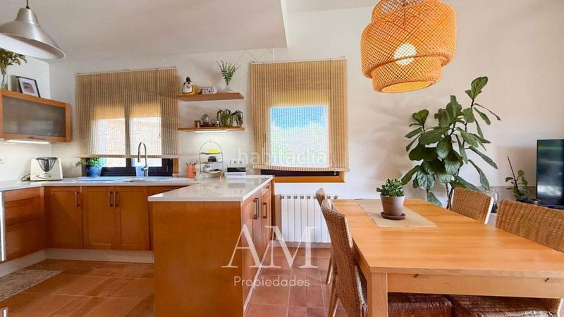 Foto 612871db-8c44-4c91-b996-949f2eca228a. Chalet en Valadares - Beade Vigo