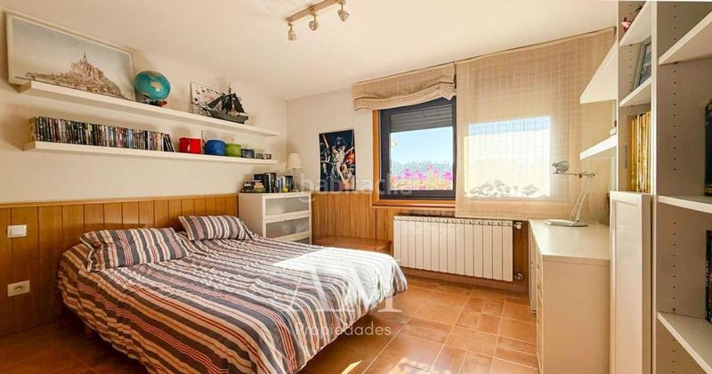 Foto 699f7b0d-7bc1-4906-a1a5-c411b730f5f7. Chalet en Valadares - Beade Vigo