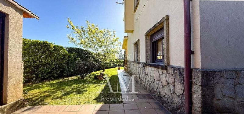 Foto a5a76eed-c6a7-4ab1-a269-a34da9e5f2dd. Chalet en Valadares - Beade Vigo