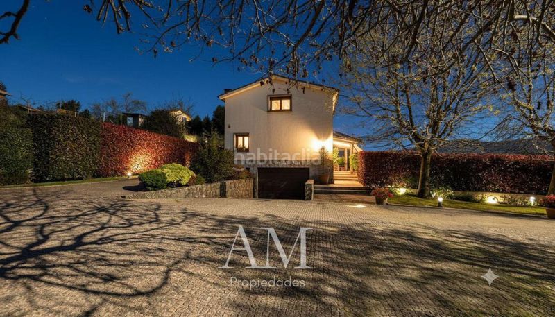 Foto bd52e5a2-d197-4063-af03-79a35bb7e07d. Chalet en Valadares - Beade Vigo