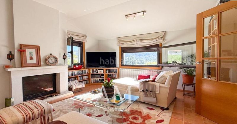 Foto bf3bc048-21e7-4cb6-bf6b-79542edce0bb. Chalet en Valadares - Beade Vigo