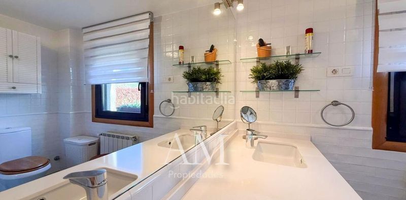 Foto d3b25f40-e93a-4a1c-b591-ca3b12b77db5. Chalet en Valadares - Beade Vigo