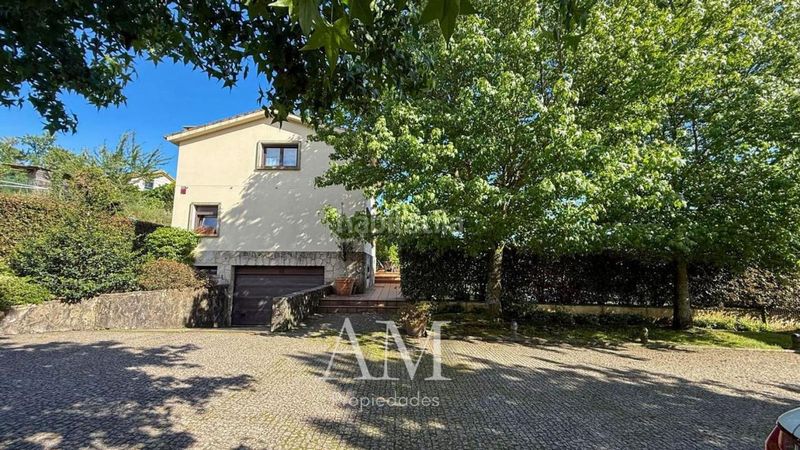 Foto f9ac3a52-12c8-4f43-942a-996c057adf67. Chalet en Valadares - Beade Vigo