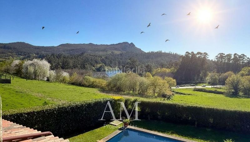 Foto fd5443a9-bb64-4386-8e6a-d1f0c80e68c1. Chalet en Valadares - Beade Vigo