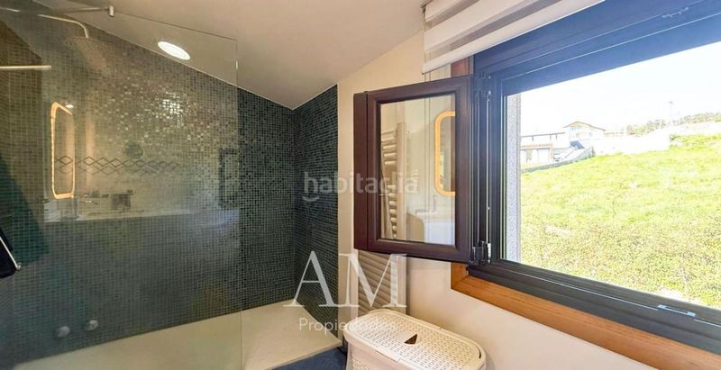 Foto 626c6d7f-6a4d-4068-a2d7-a0c3662e004f. Xalet amb calefacció aparcament piscina a Valadares - Beade Vigo