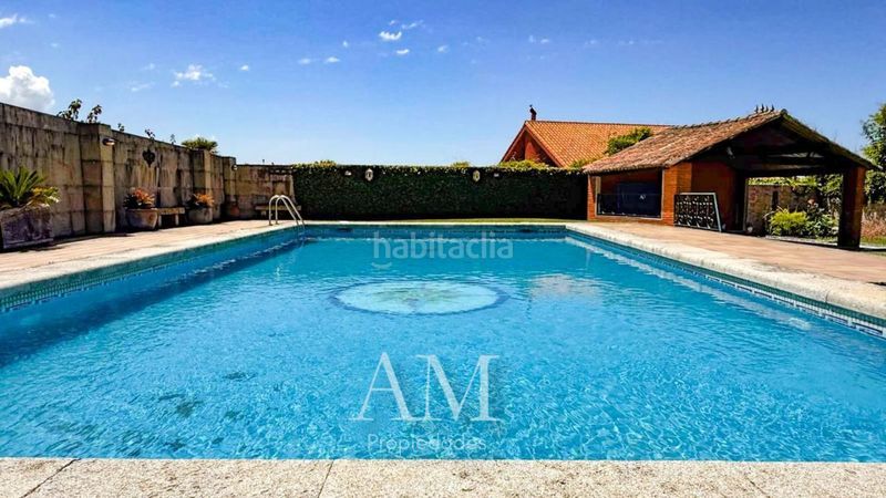 Foto addf9979-c98e-4292-865a-cec6ff267d3f. Xalet amb calefacció aparcament piscina a Coruxo - Oia - Saiáns Vigo