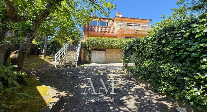 Foto e2ae61ac-d4e5-45a5-adab-c41c7a7bca85. Chalet en San Pedro da Ramallosa Nigrán