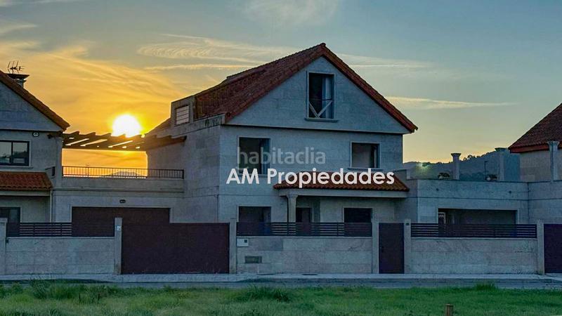 Foto 06766639-2f35-449f-b39a-7cd0de875c24. Casa pareada chalet en sabaris a estrenar en Baiona