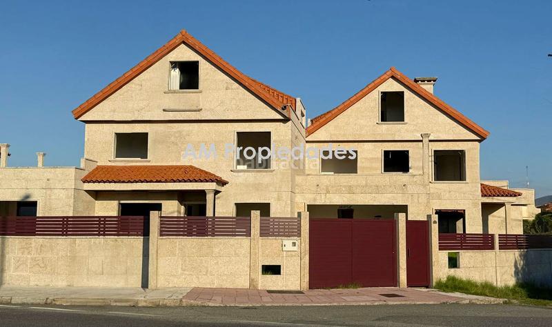 Foto 63c54ccf-8d68-4917-988d-68ed17e72183. Casa pareada chalet en sabaris a estrenar en Baiona