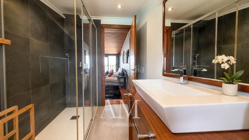 Foto a129462e-a5f7-4e88-bd84-3bff988555f3. Chalet en Panxón Nigrán