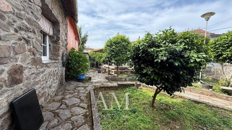 Foto 5d36ef43-f063-4343-9cf3-dbf0a635e042. Casa aparellada amb calefacció a Casablanca - Calvario Vigo