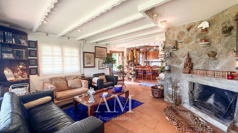 Foto eeffd7df-4de0-4f2f-a73c-e68e91e1d581. Casa en Baiona