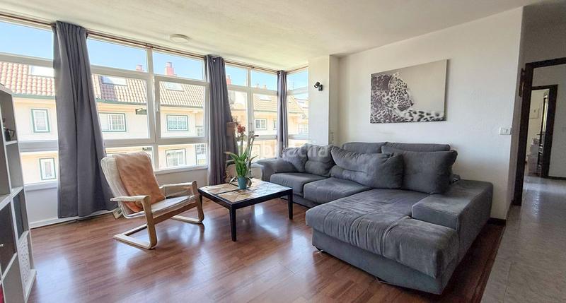 Foto bcd8637f-3223-4bd8-9b00-585781b59f90. Attico in avenida praia america 114 in Nigrán centro Nigrán