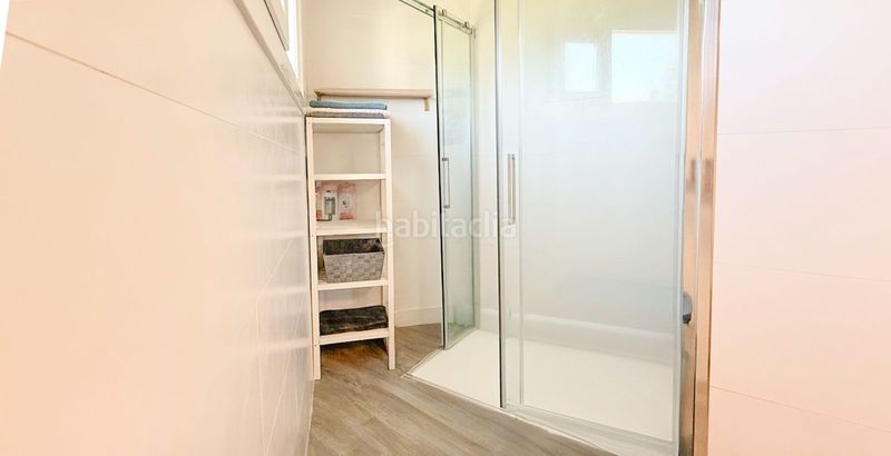 Foto 1833463d-4e42-44c9-b38a-2fc6ffe7d2f0. Ático playa américa. piso atico a doble altura a pocos metros de la playa y del centro de nigran. totalmente exterior. salon de 40 m2 en Nigrán